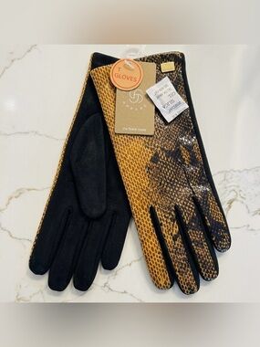 Janice Apparel Snakeskin Print Gloves – NWT